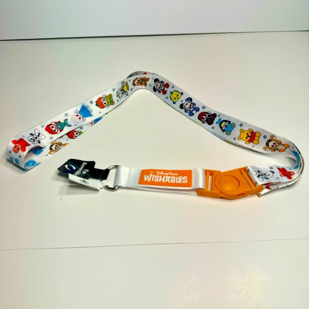 NWT. Disney Pin Lanyard - Disney Parks Wishables. reversible lanyard